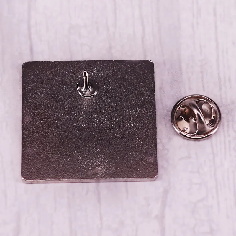Nana Osaki Enamel Pin Ai Yazaw - Nana Anime Merchandise ulasan dan harga